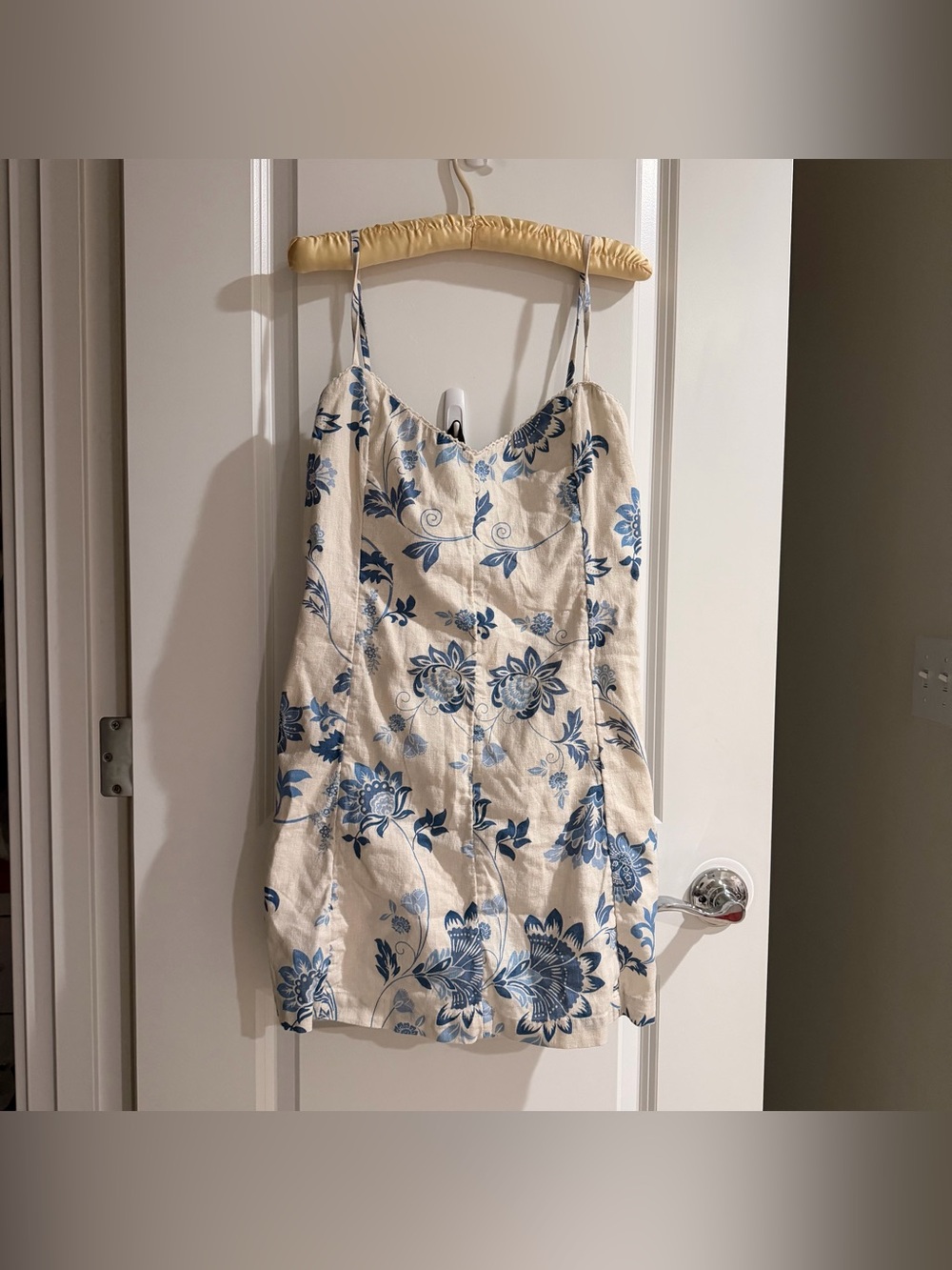 Abercrombie & Fitch Women's
Lace-Trim Linen-Blend Mini Dress